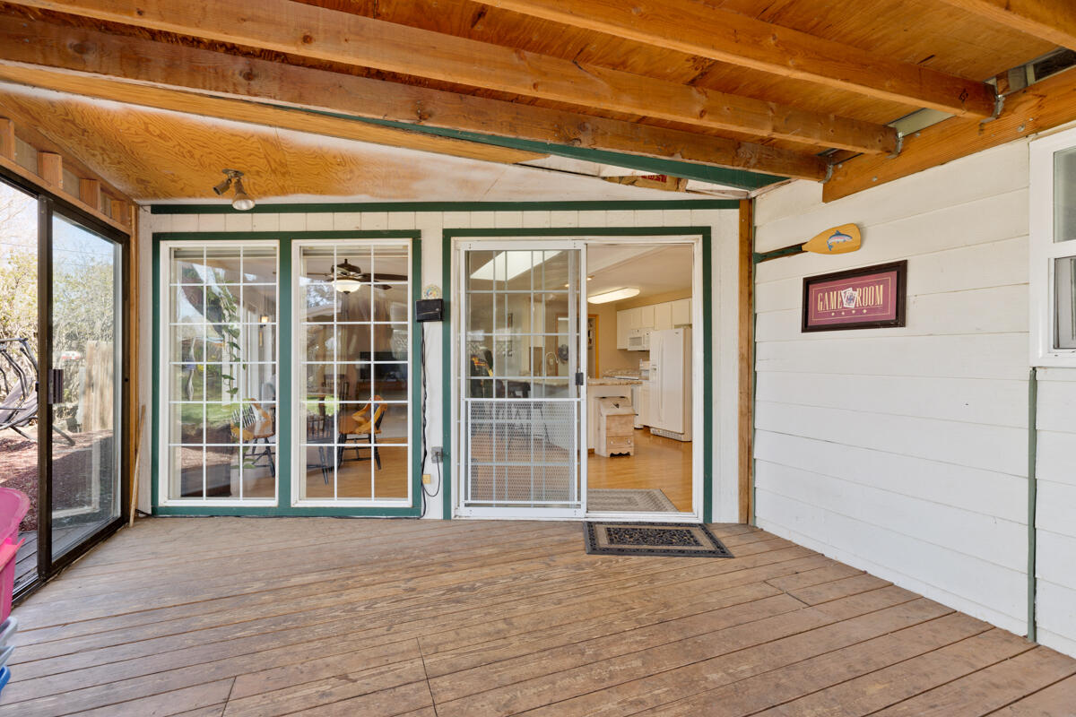 East Villa - Residential