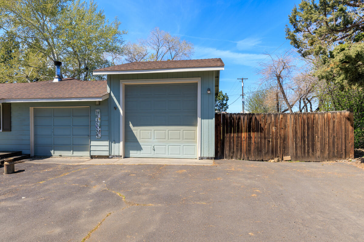 East Villa - Residential