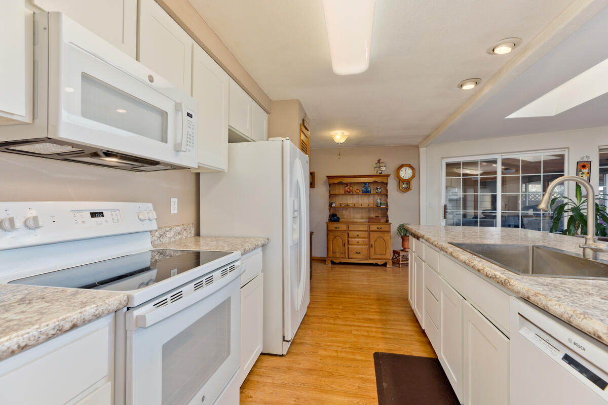 East Villa - Residential