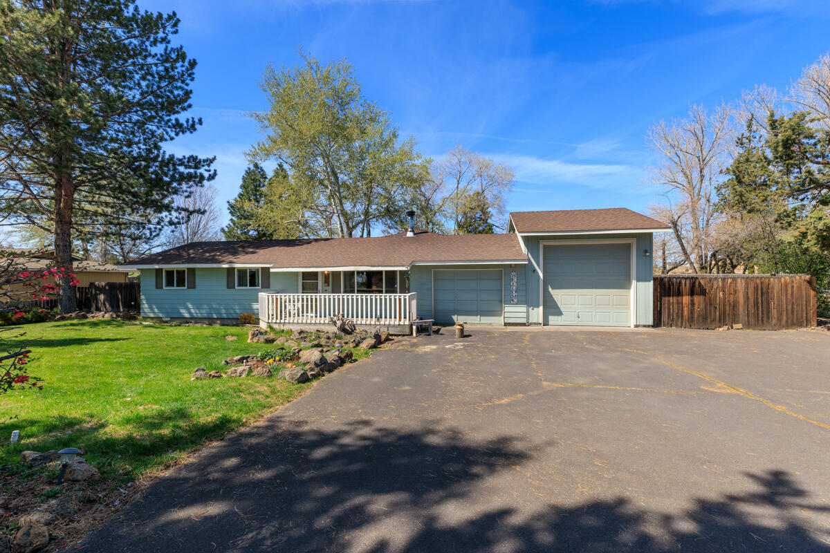 East Villa - Residential