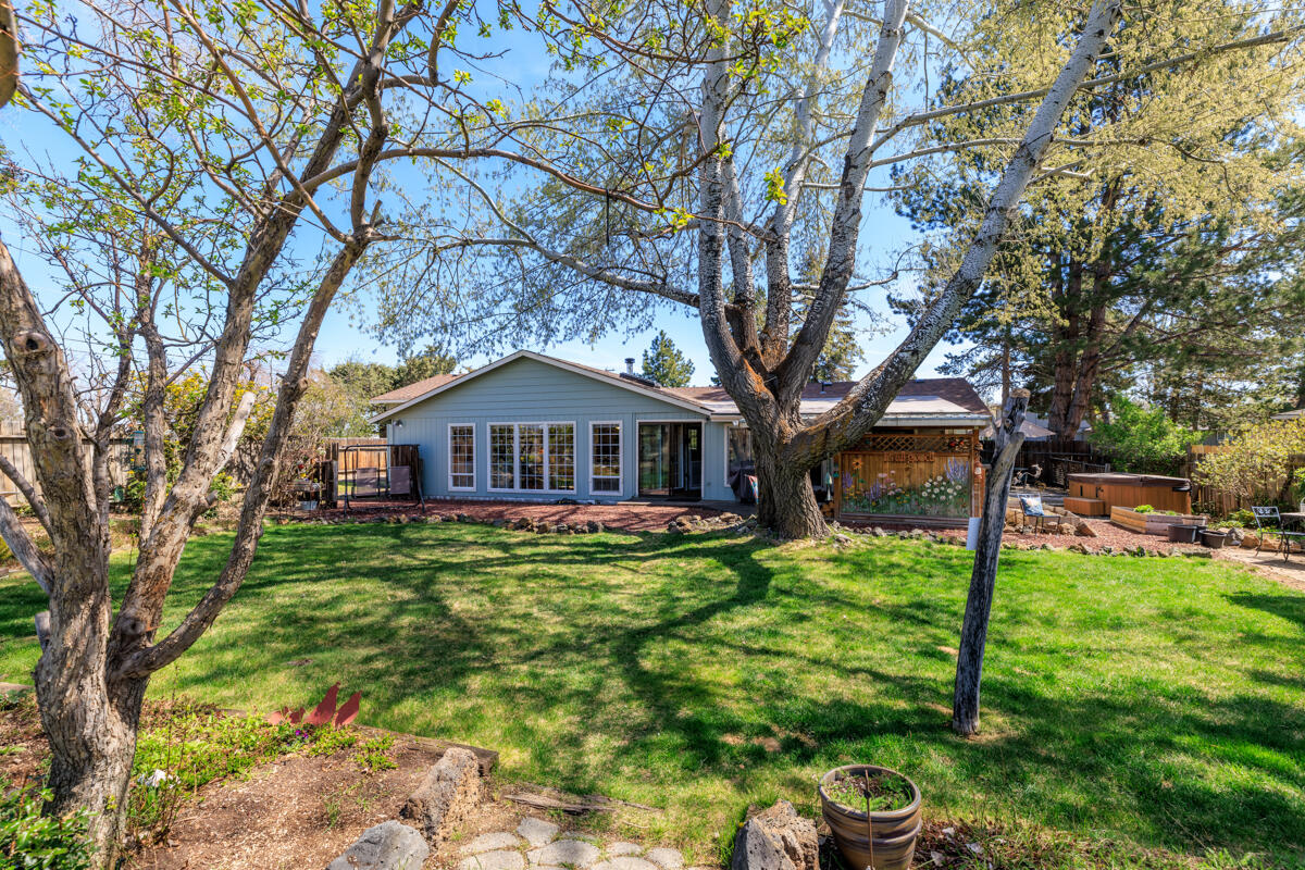 East Villa - Residential