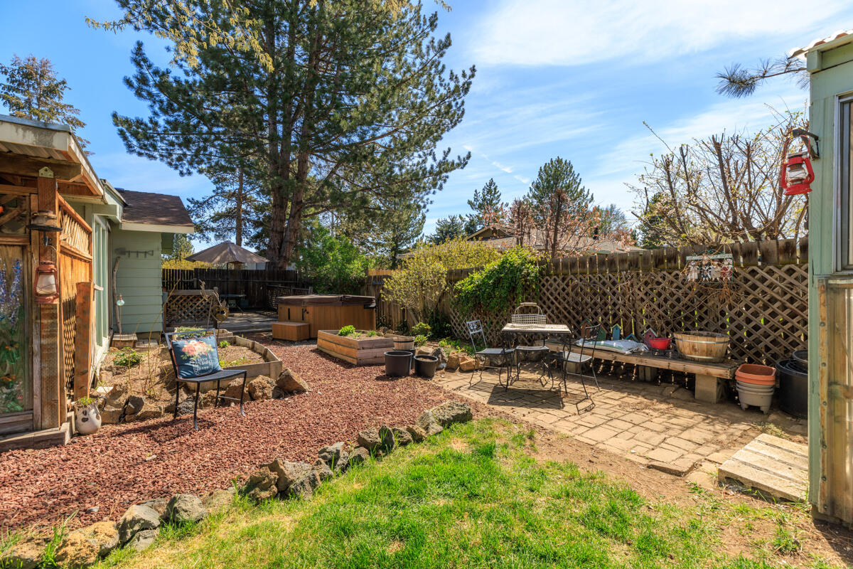 East Villa - Residential