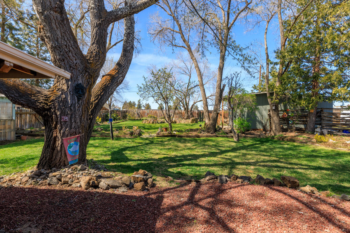 East Villa - Residential