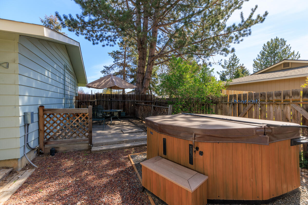 East Villa - Residential