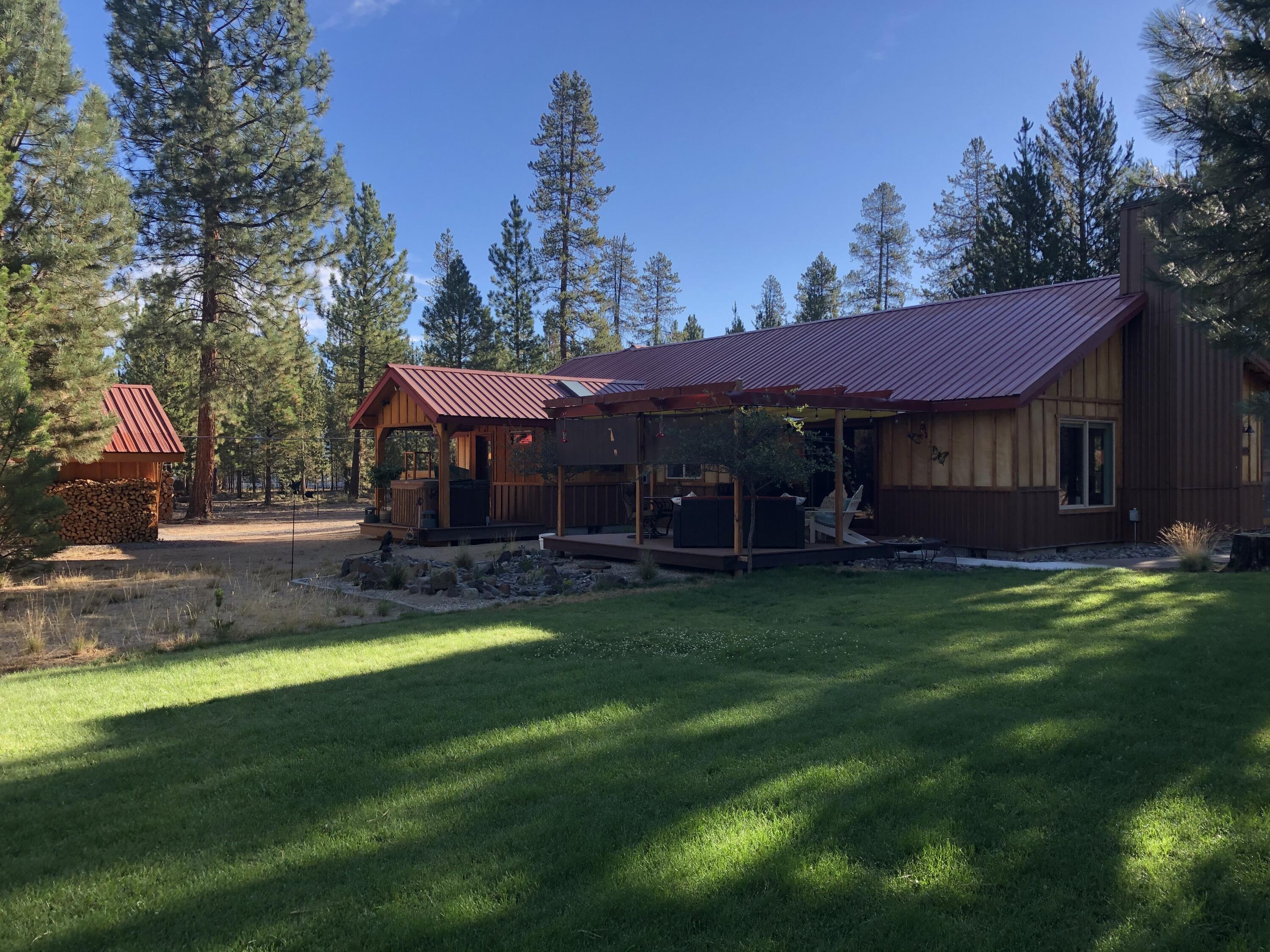 Wagon Trail Acreages - Residential