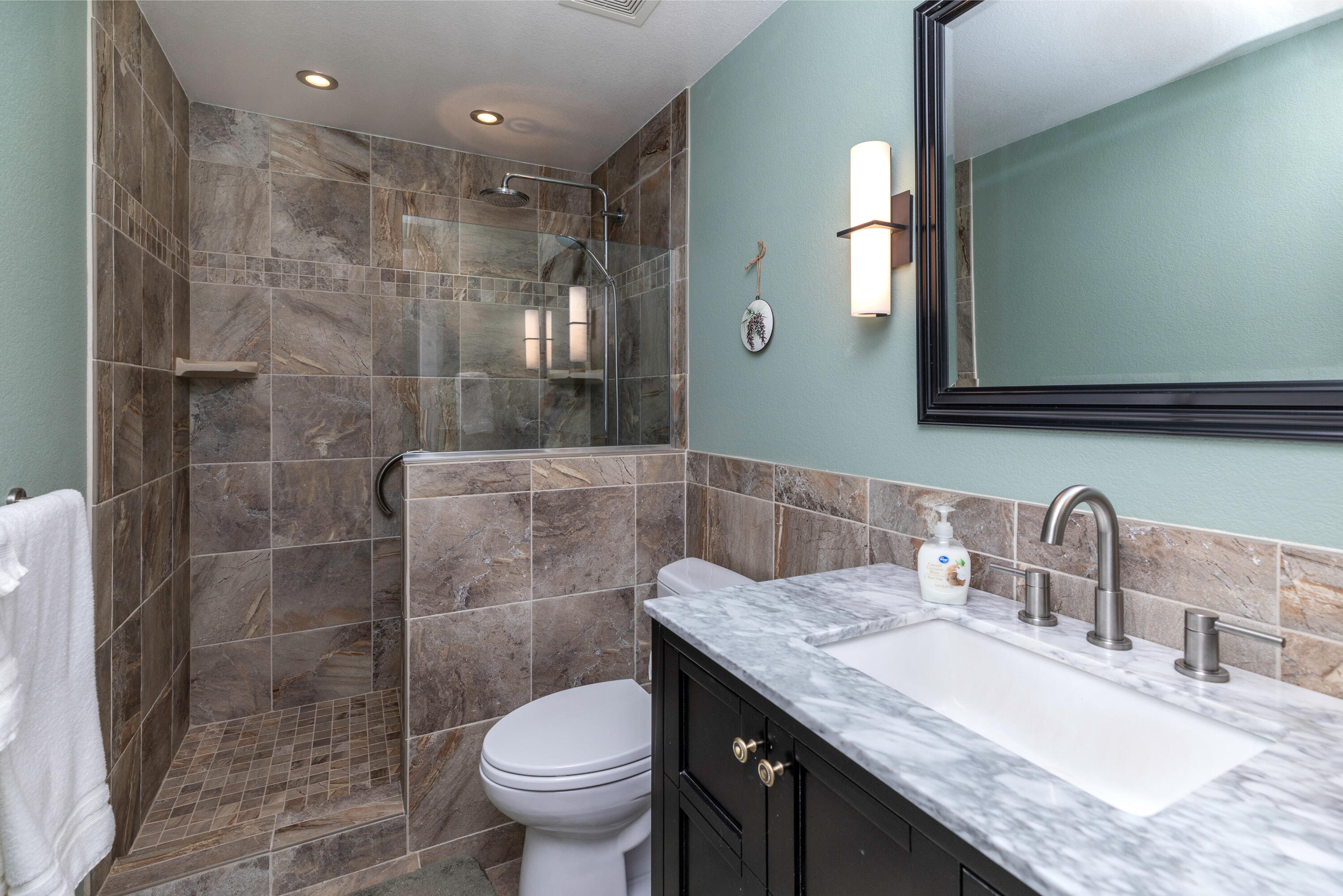 Wagon Trail Acreages - Residential