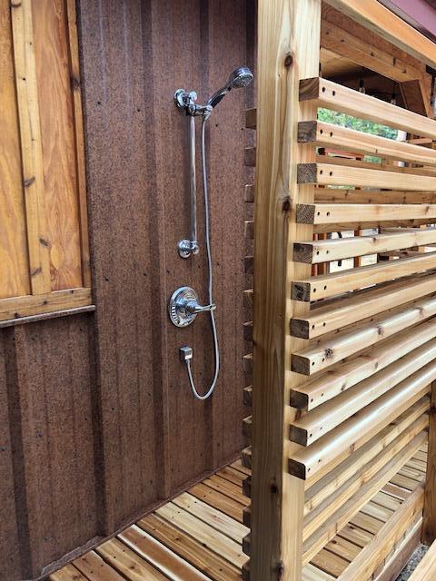 Wagon Trail Acreages - Residential