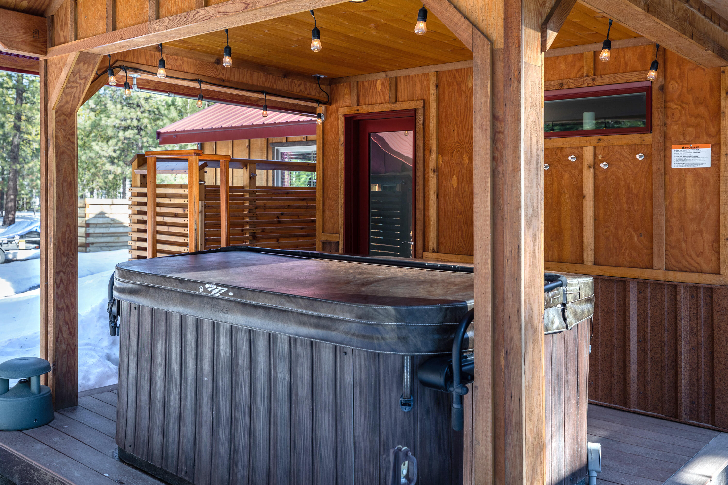 Wagon Trail Acreages - Residential