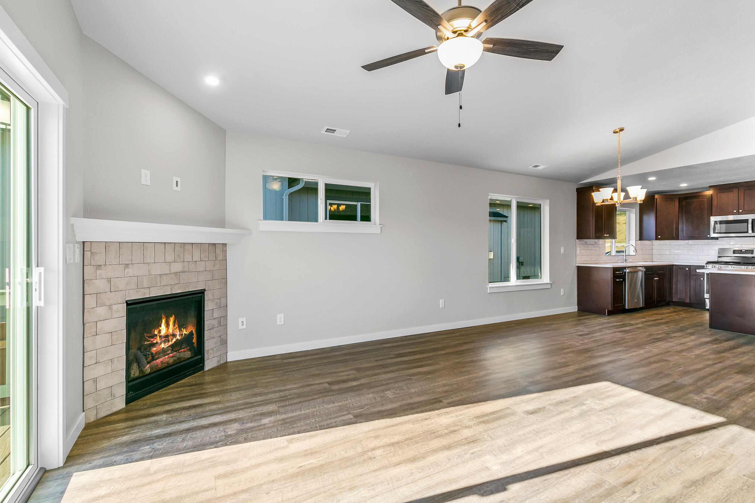 Stoneridge Terrace - Residential