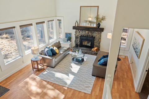 Tiny photo for 69362 Lariat, Sisters, OR 97759 (MLS # 220210295)