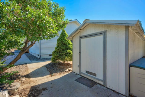 Tiny photo for 854 SW 23rd Court, Redmond, OR 97756 (MLS # 220223655)