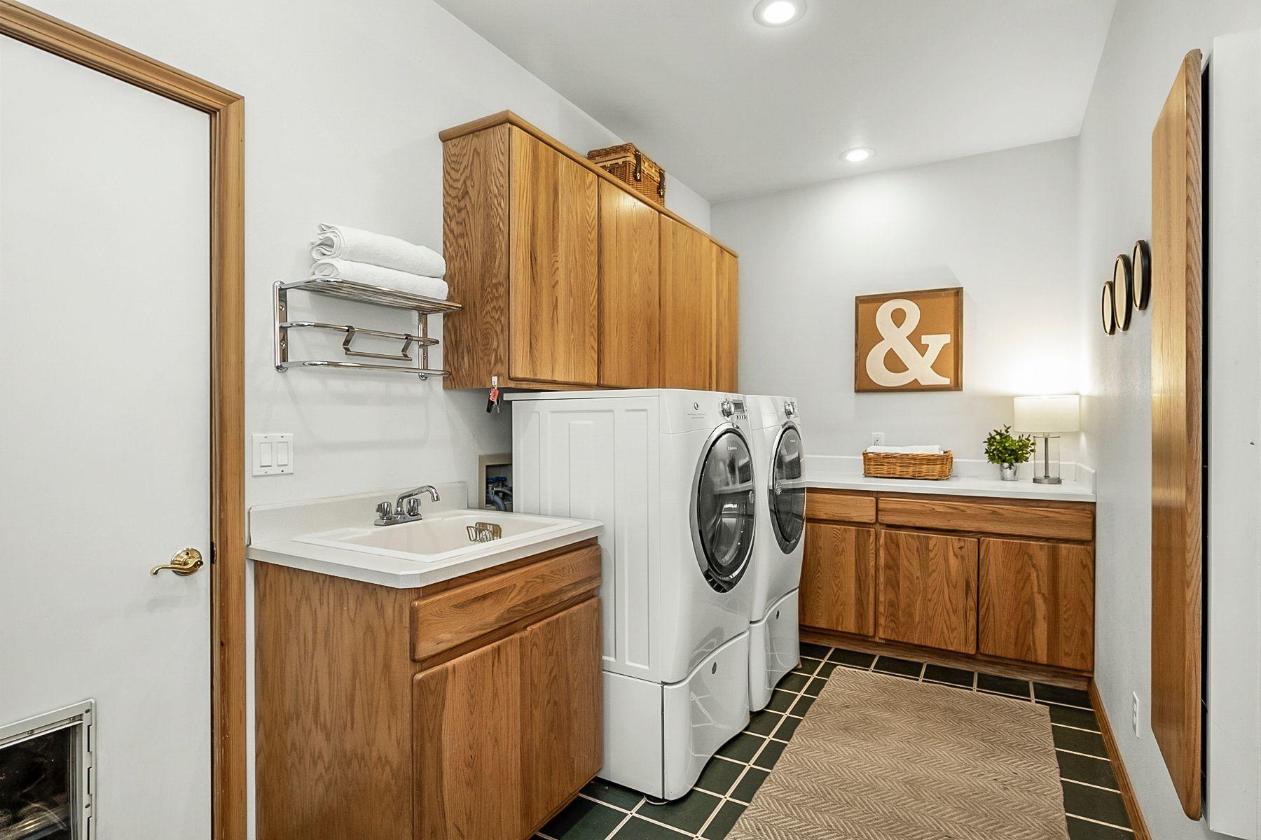 Wyndemere - Residential