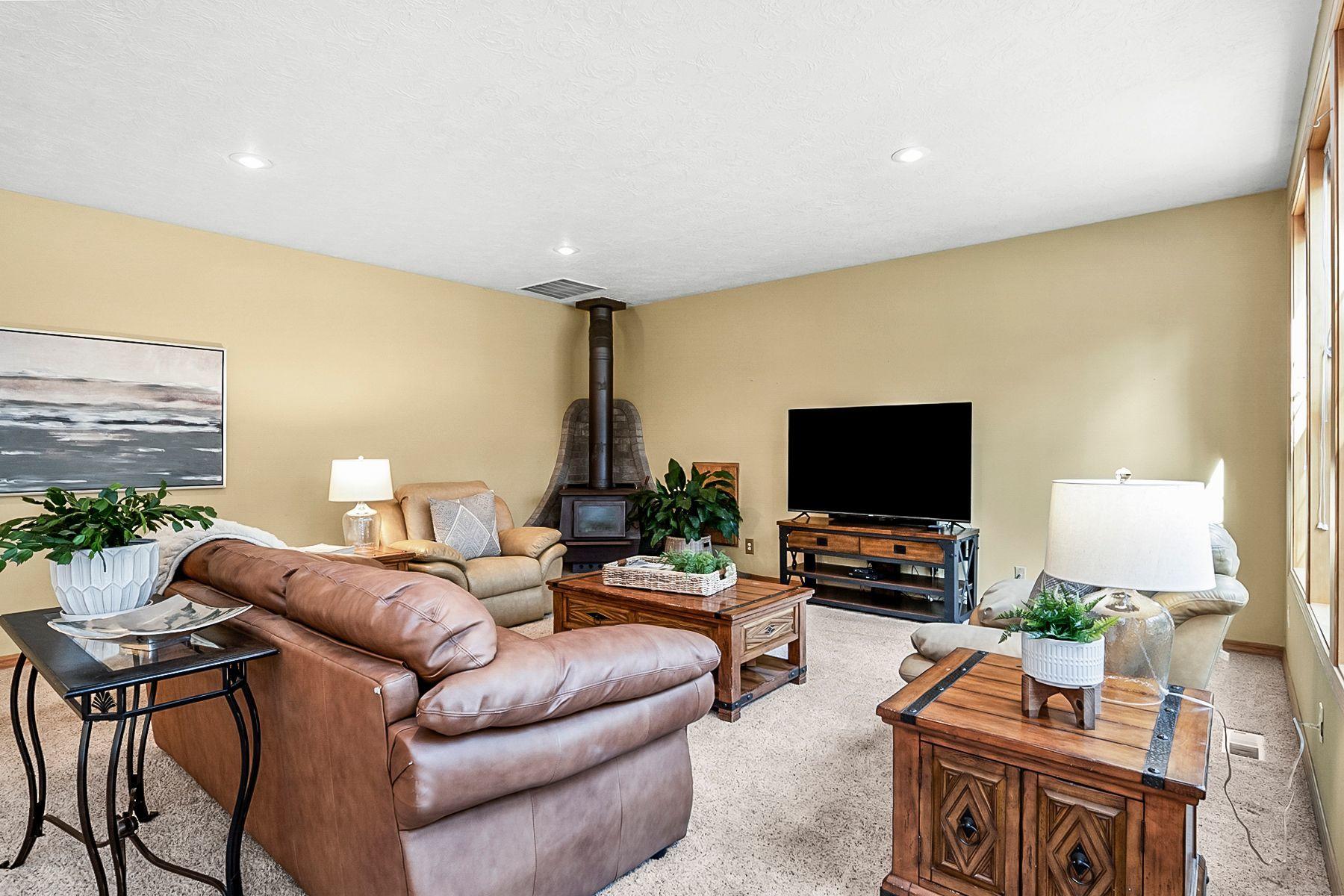 Wyndemere - Residential