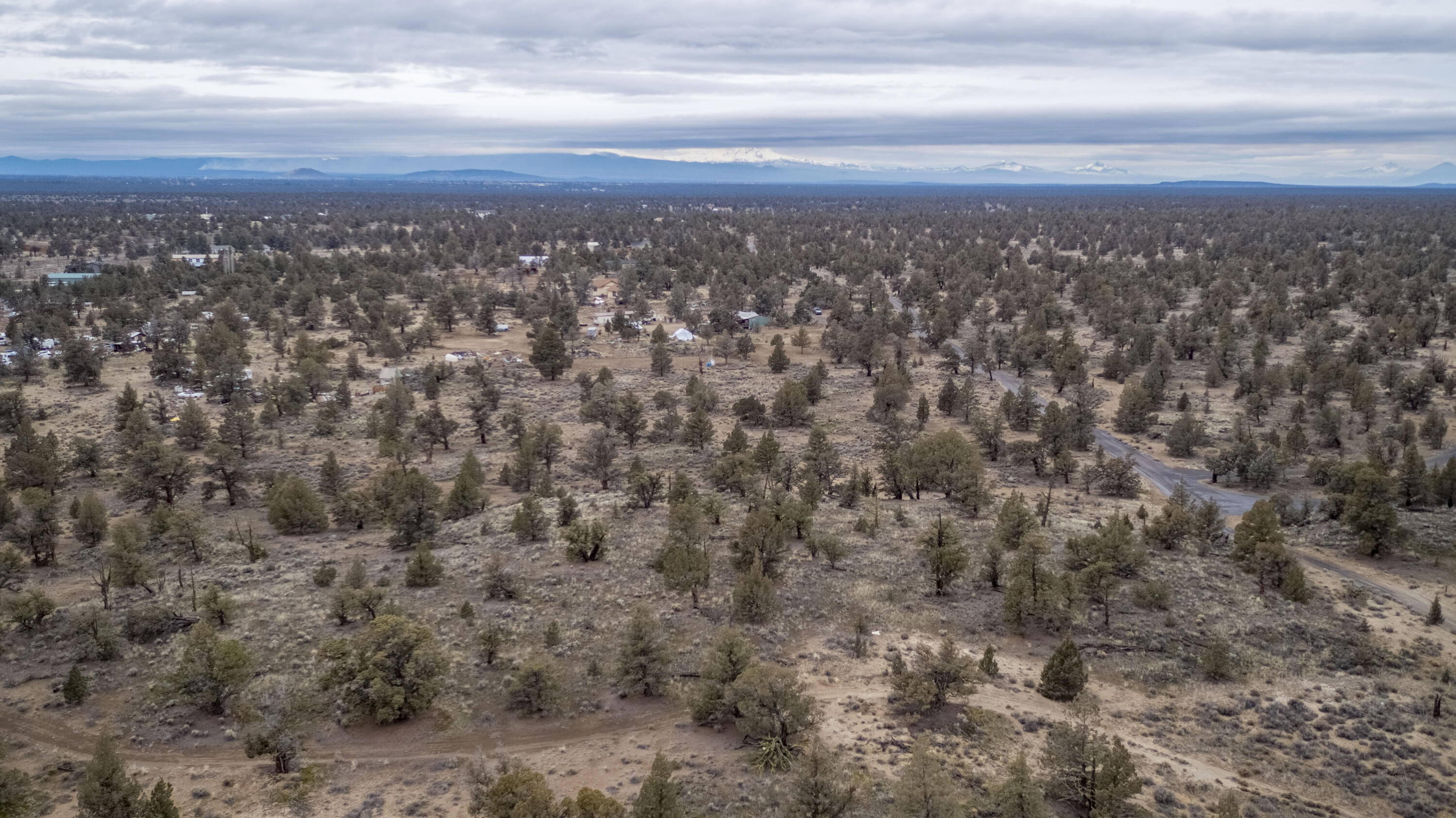 Bend Cascade View - Land