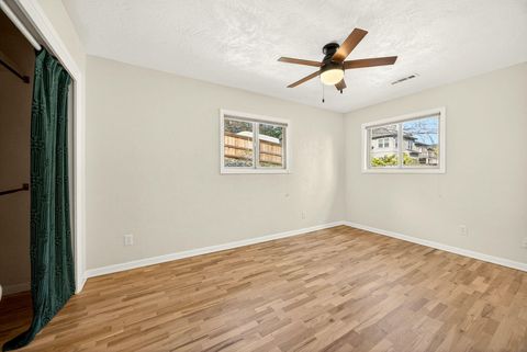 Tiny photo for 325 Taylor Street, Ashland, OR 97520 (MLS # 220217271)