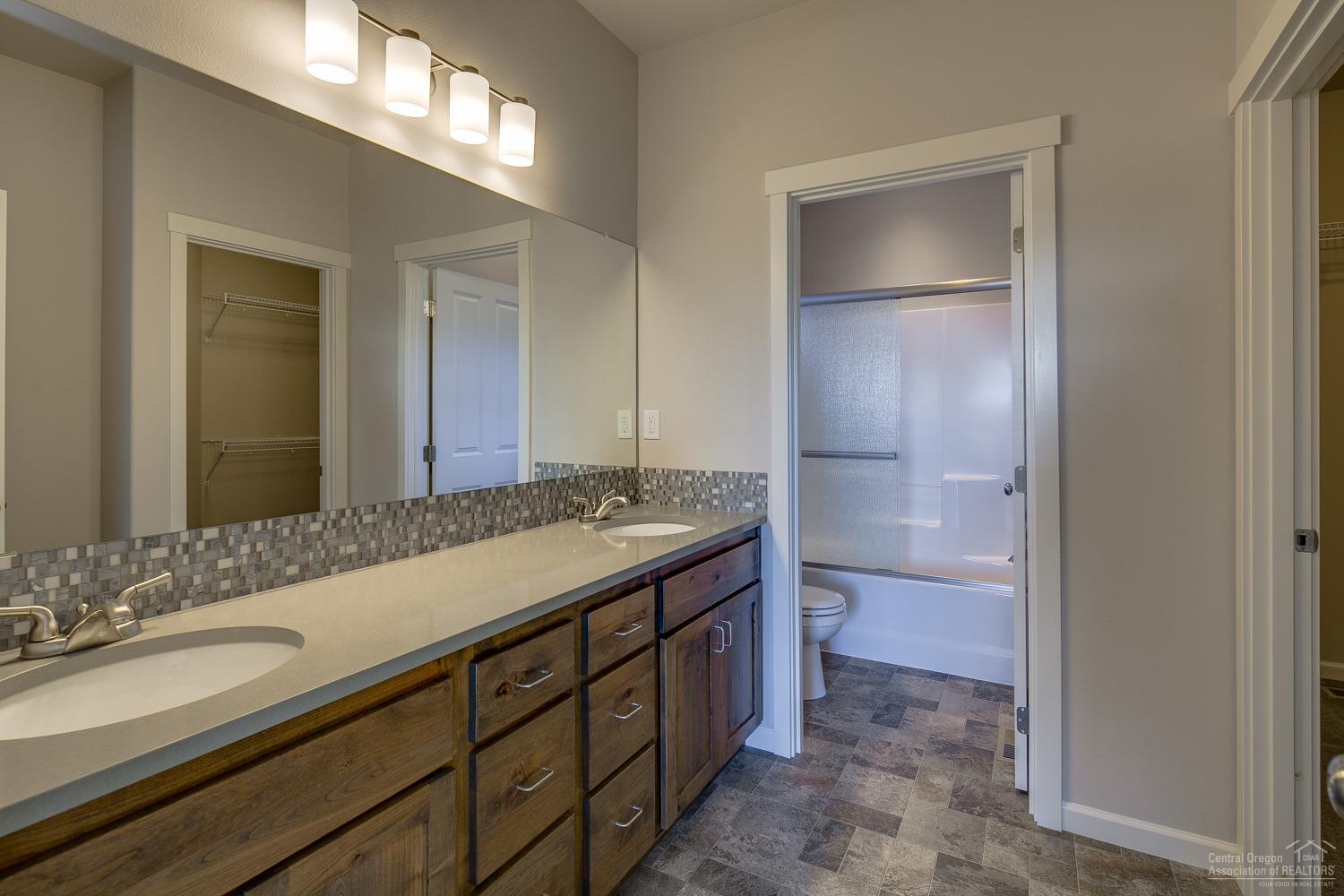 Fieldstone Crossing - Residential