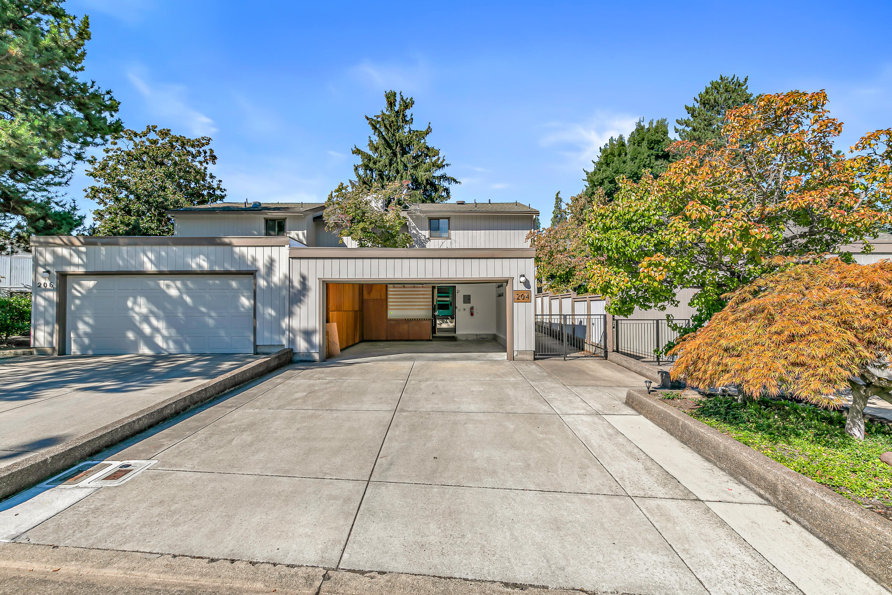 Medford Heights Townhouses Subdivision - Residential