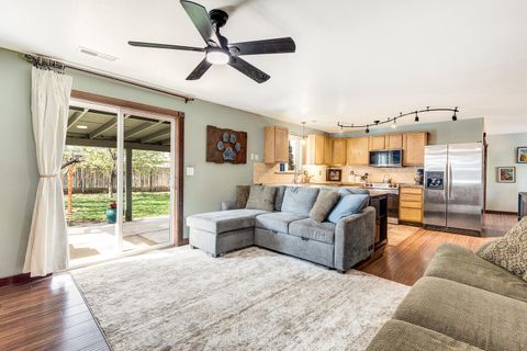 Tiny photo for 3164 SW Newberry Avenue, Redmond, OR 97756 (MLS # 220219995)