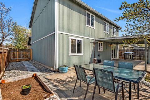 Tiny photo for 3164 SW Newberry Avenue, Redmond, OR 97756 (MLS # 220219995)