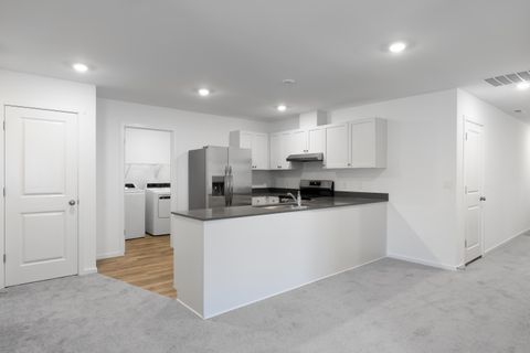 Tiny photo for 51783 Jubilee Pine Dr Dr, La Pine, OR 97739 (MLS # 220215587)