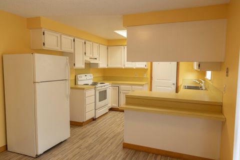 Tiny photo for 2783 Diane Drive, Klamath Falls, OR 97603 (MLS # 220211892)