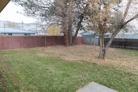 Tiny photo for 2783 Diane Drive, Klamath Falls, OR 97603 (MLS # 220211892)