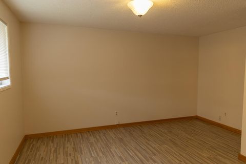 Tiny photo for 2783 Diane Drive, Klamath Falls, OR 97603 (MLS # 220211892)