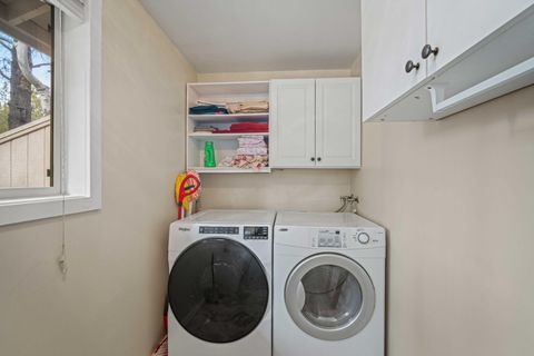 Tiny photo for 17839 Lava Butte Lane #6, Sunriver, OR 97707 (MLS # 220215425)