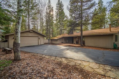 Tiny photo for 17839 Lava Butte Lane #6, Sunriver, OR 97707 (MLS # 220215425)