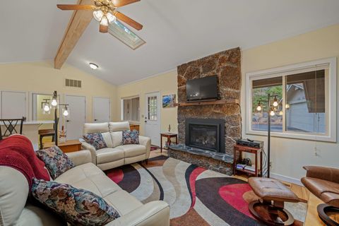 Photo of 17839 Lava Butte Lane #6, Sunriver, OR 97707 (MLS # 220215425)