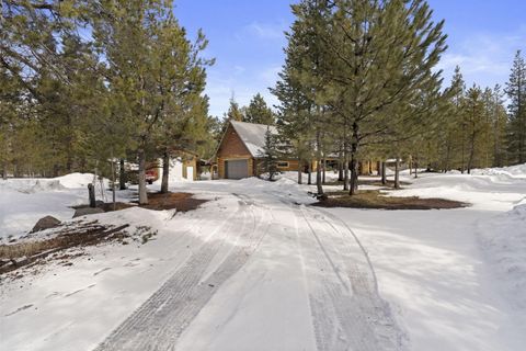Tiny photo for 140643 Kamloop Lane, Gilchrist, OR 97737 (MLS # 220214935)