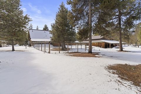 Tiny photo for 140643 Kamloop Lane, Gilchrist, OR 97737 (MLS # 220214935)