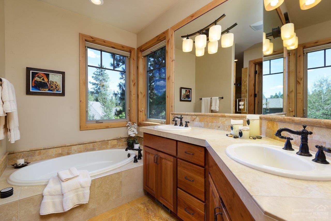 Skyliner Summit - Residential