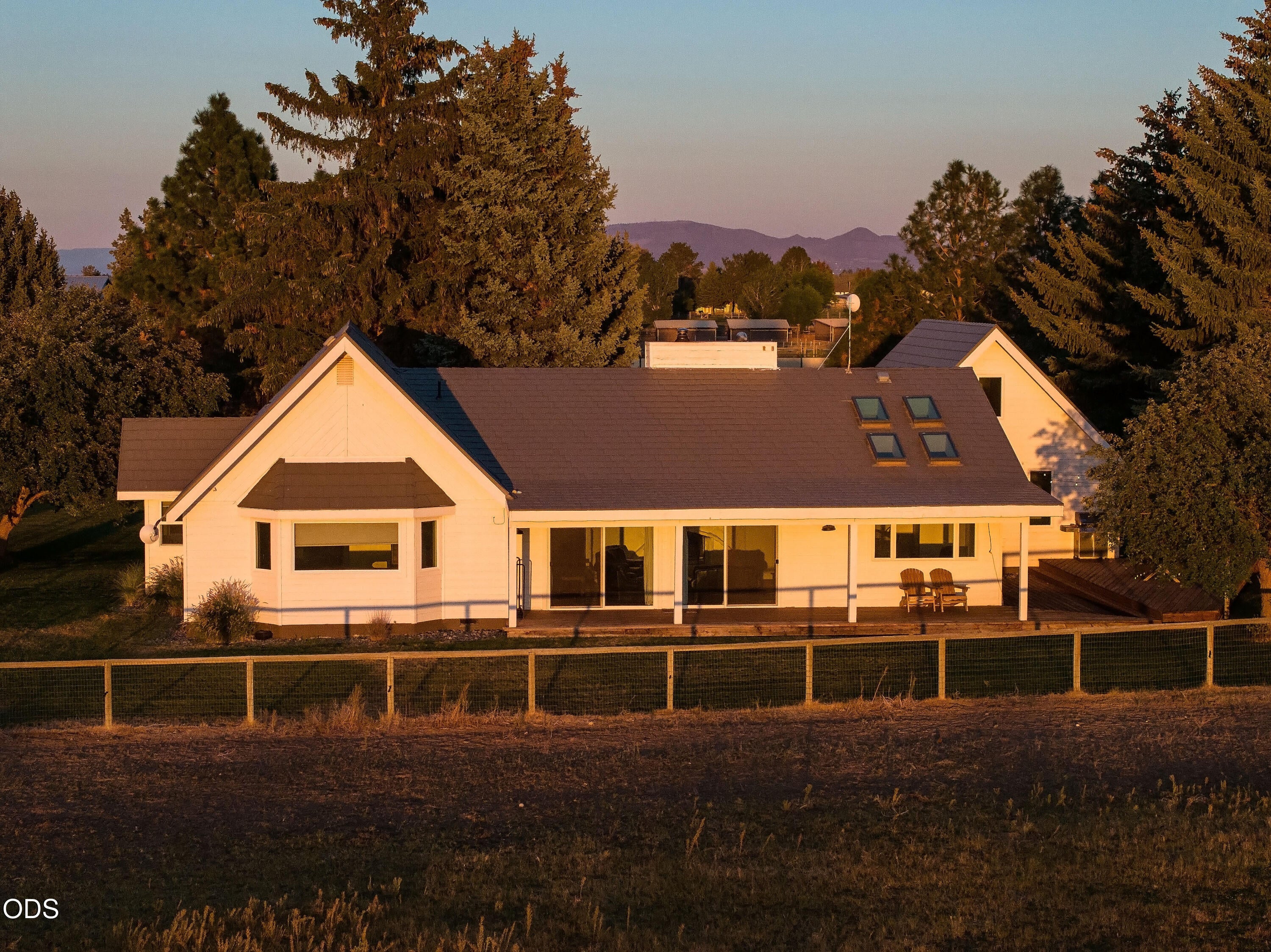 66300 White Rock Loop
