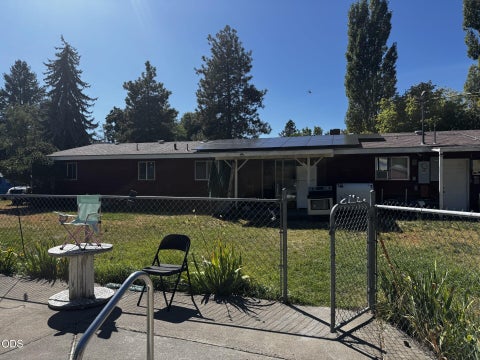 Photo of 5301 Shasta Way, Klamath Falls, OR 97603 (MLS # 220228628)
