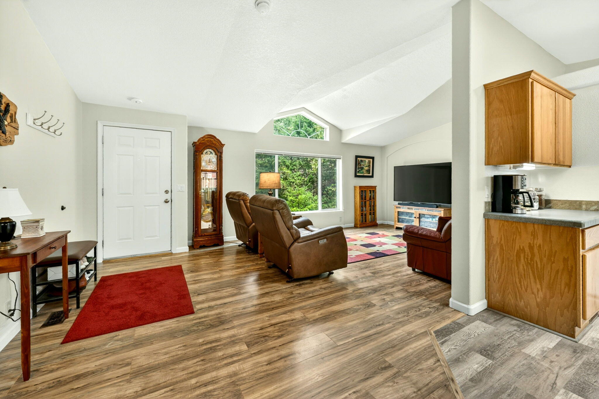 5445 Thompson Creek Road