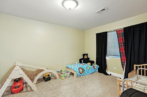 Tiny photo for 340 NE 7th Street, Dufur, OR 97021 (MLS # 220211509)