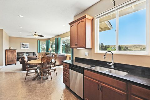 Tiny photo for 340 NE 7th Street, Dufur, OR 97021 (MLS # 220211509)