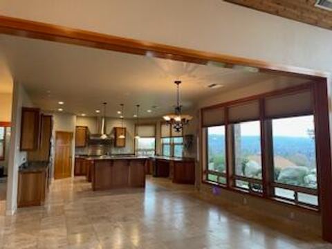 Tiny photo for 1882 NW Sunview Place, Grants Pass, OR 97526 (MLS # 220212892)