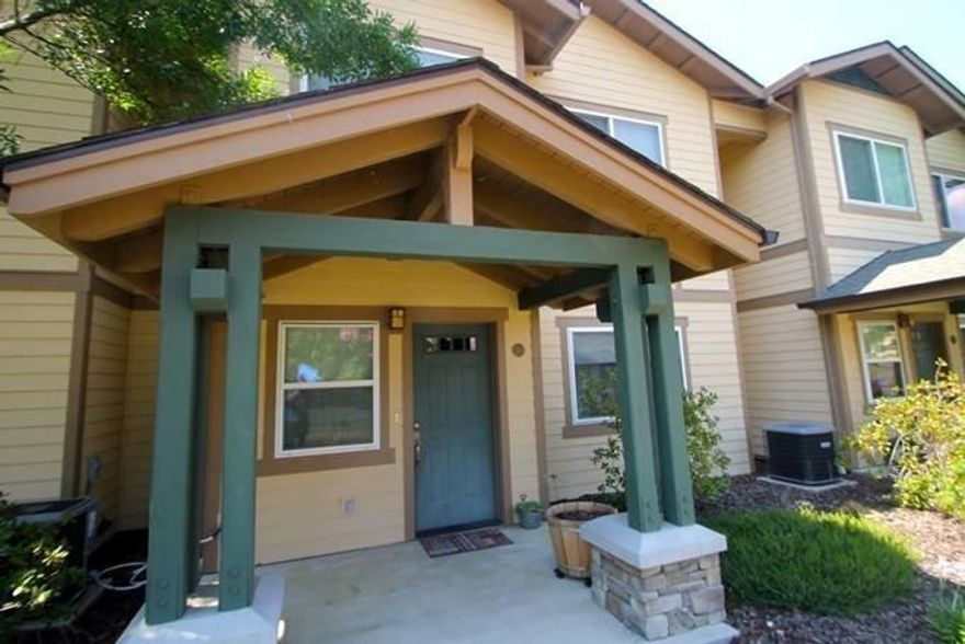 Nice quality condominiums in a beautiful landscaped setting close to downtown Ashland. Each home has two bedrooms and one bath. Granite countertops, open floor plans are some of the finishes in these well designed homes. Each home has their own designated parking and storage unit.