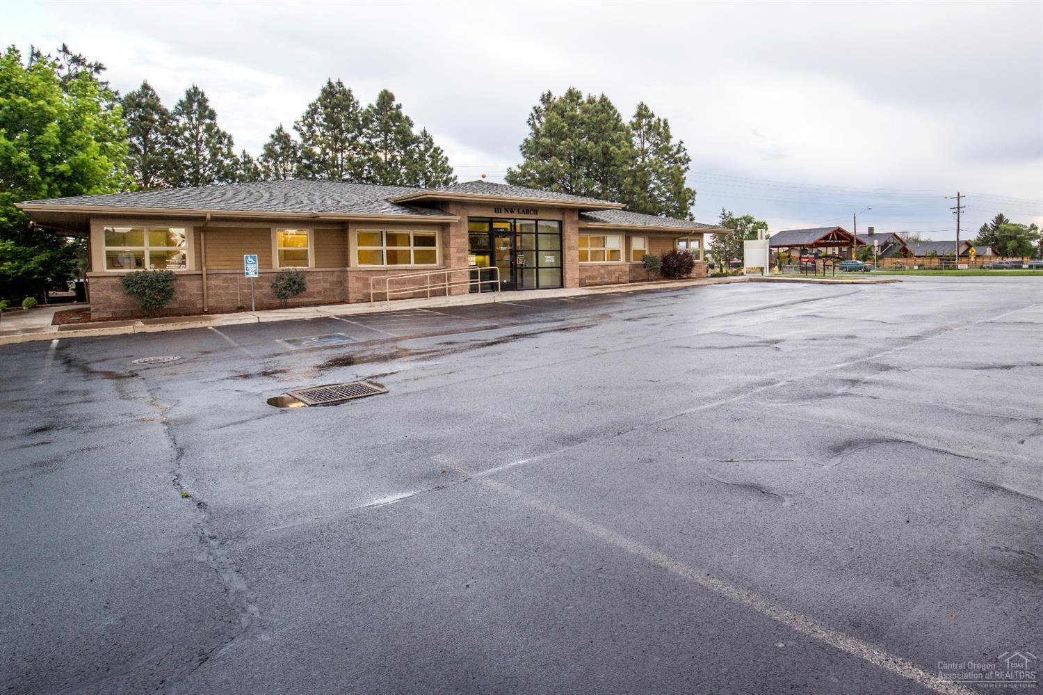 CLAR - Commercial Sale