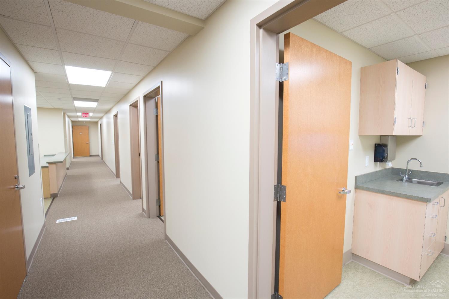 CLAR - Commercial Sale