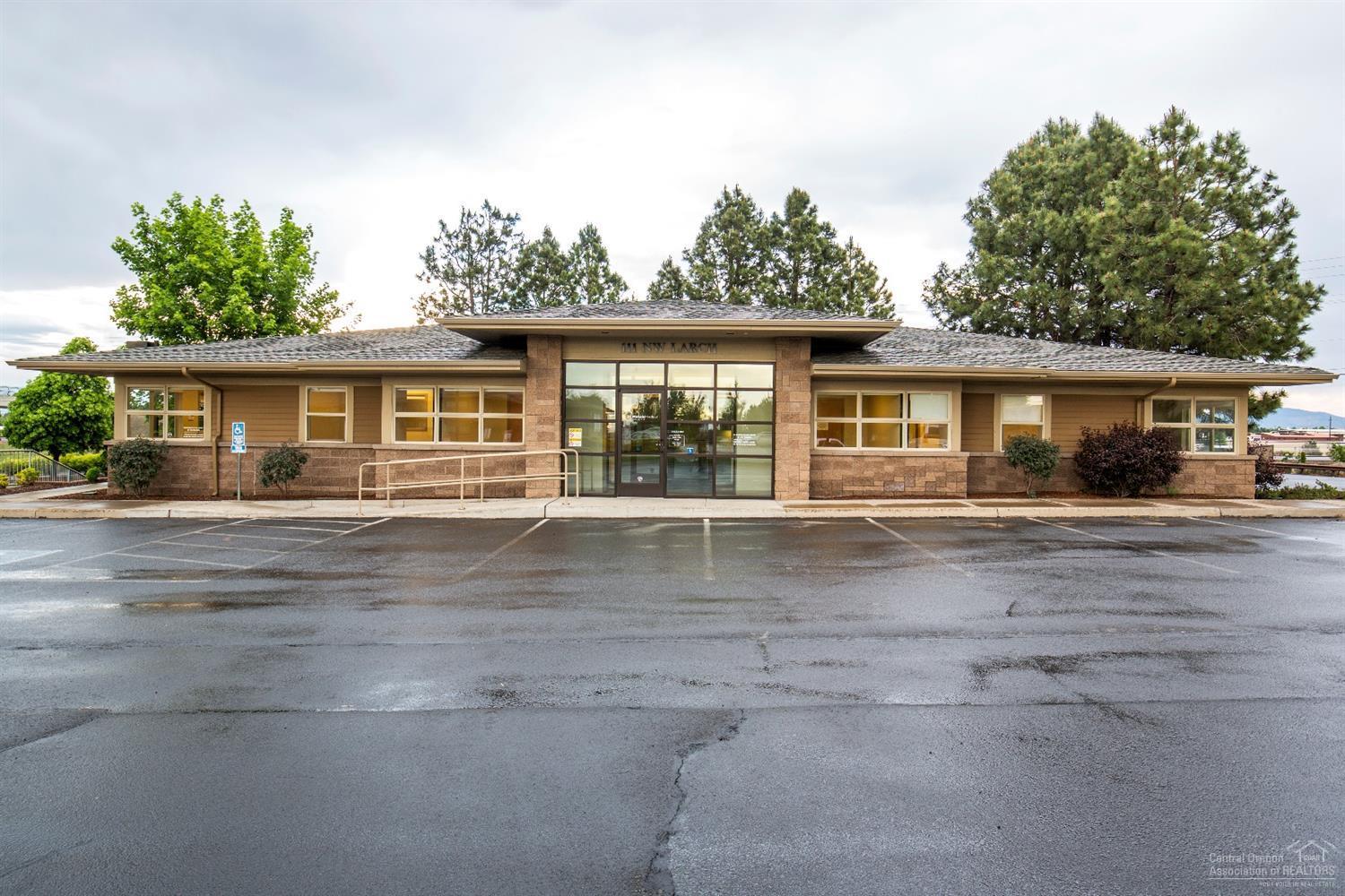 CLAR - Commercial Sale