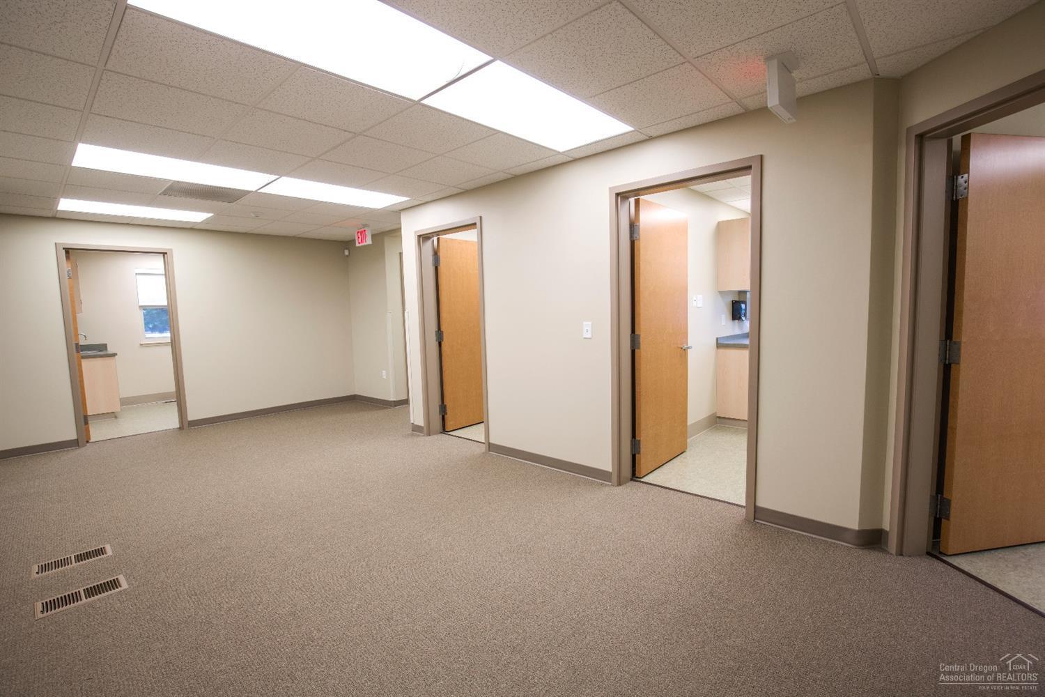 CLAR - Commercial Sale