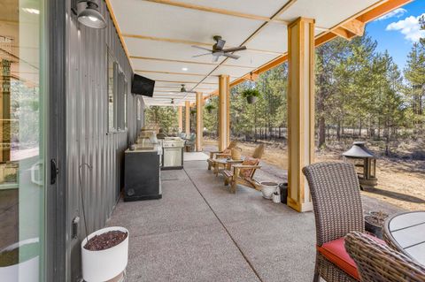 Tiny photo for 15475 Pinetree Drive, La Pine, OR 97739 (MLS # 220194601)