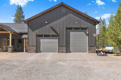Tiny photo for 15475 Pinetree Drive, La Pine, OR 97739 (MLS # 220194601)