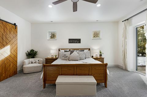 Tiny photo for 15475 Pinetree Drive, La Pine, OR 97739 (MLS # 220194601)