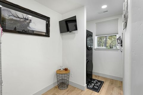 Tiny photo for 15475 Pinetree Drive, La Pine, OR 97739 (MLS # 220194601)