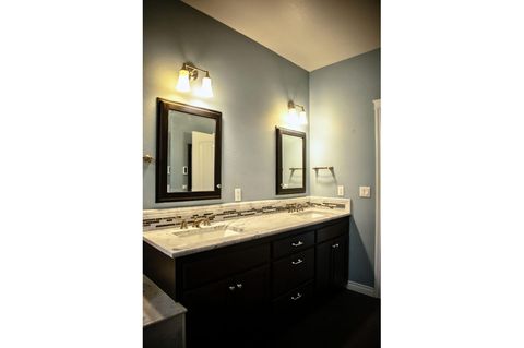 Tiny photo for 3995 SW Salmon Avenue, Redmond, OR 97756 (MLS # 220214920)