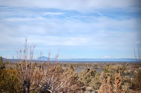 Tiny photo for 3995 SW Salmon Avenue, Redmond, OR 97756 (MLS # 220214920)